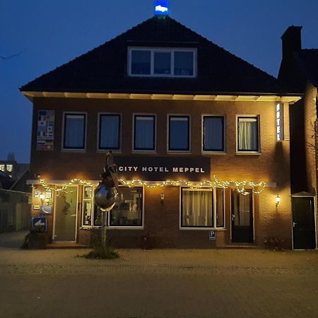 City Hotel Мепел Екстериор снимка
