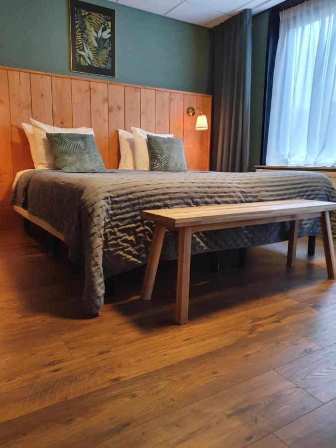 City Hotel Мепел Екстериор снимка